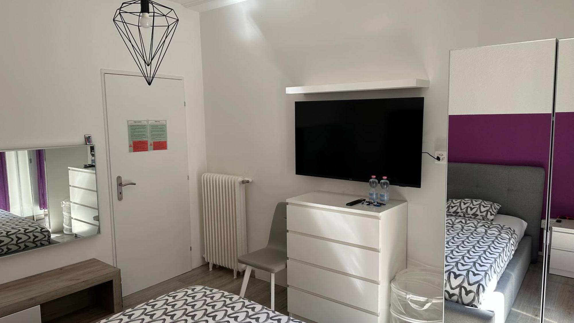 Qdb Hyper Centre Guest house *